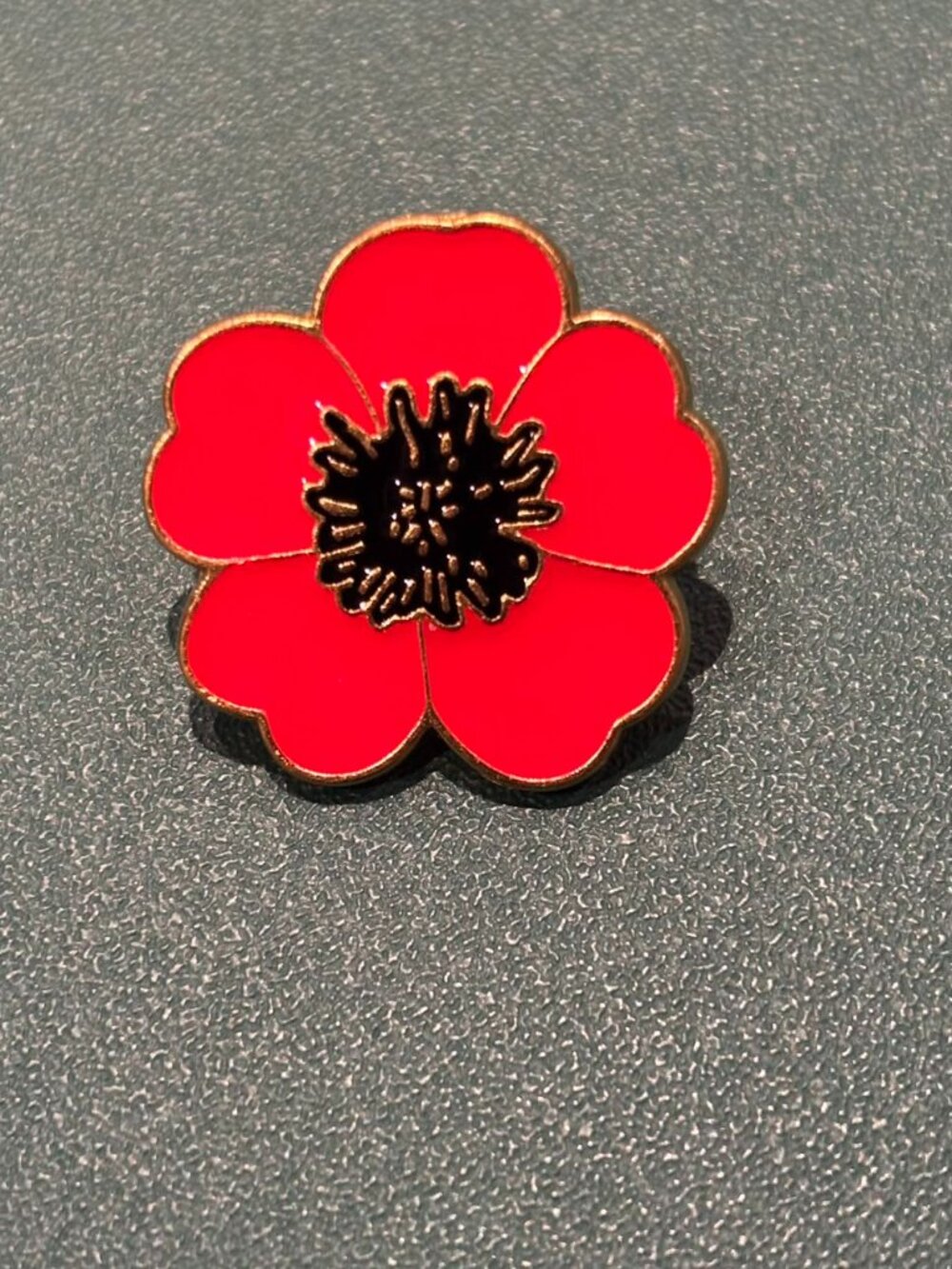 Red Flower Brooch - Picture 2 of 3